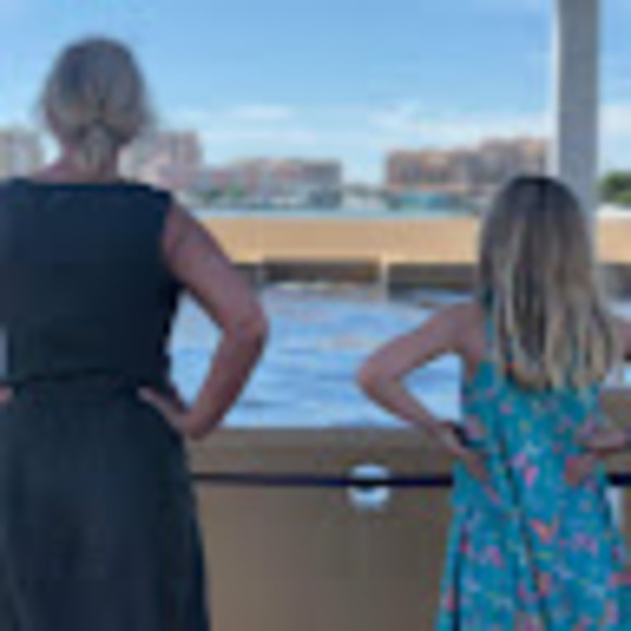 Meet your Posher, Dianac - Picture 1 of 1